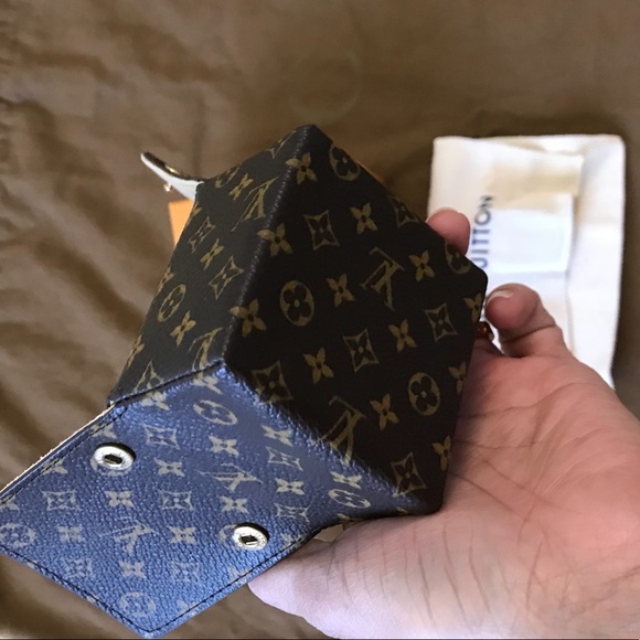 💯 Authentic Louis Vuitton 18k gold diamond rings - Picture 2 of 8